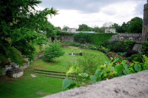Windsor Castle Moat Gardens